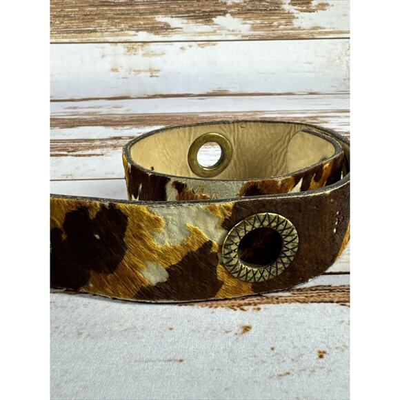 Bridget Shuster Cowhide Wide Brown Belt – Fleur‑de‑Lis Heart, Brass, Rhinestones - Picture 4 of 7